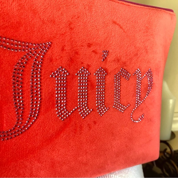 Juicy Couture NEW Large Coral Cosmetic Bag with JUICY bling on the front - Picture 2 of 5